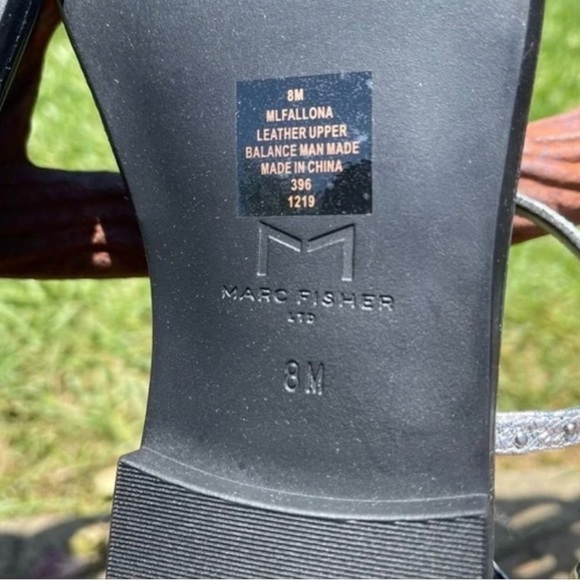 NWT Marc Fisher Studded Metallic Silver Leather Thong Ankle Strap Sandal - Picture 10 of 12